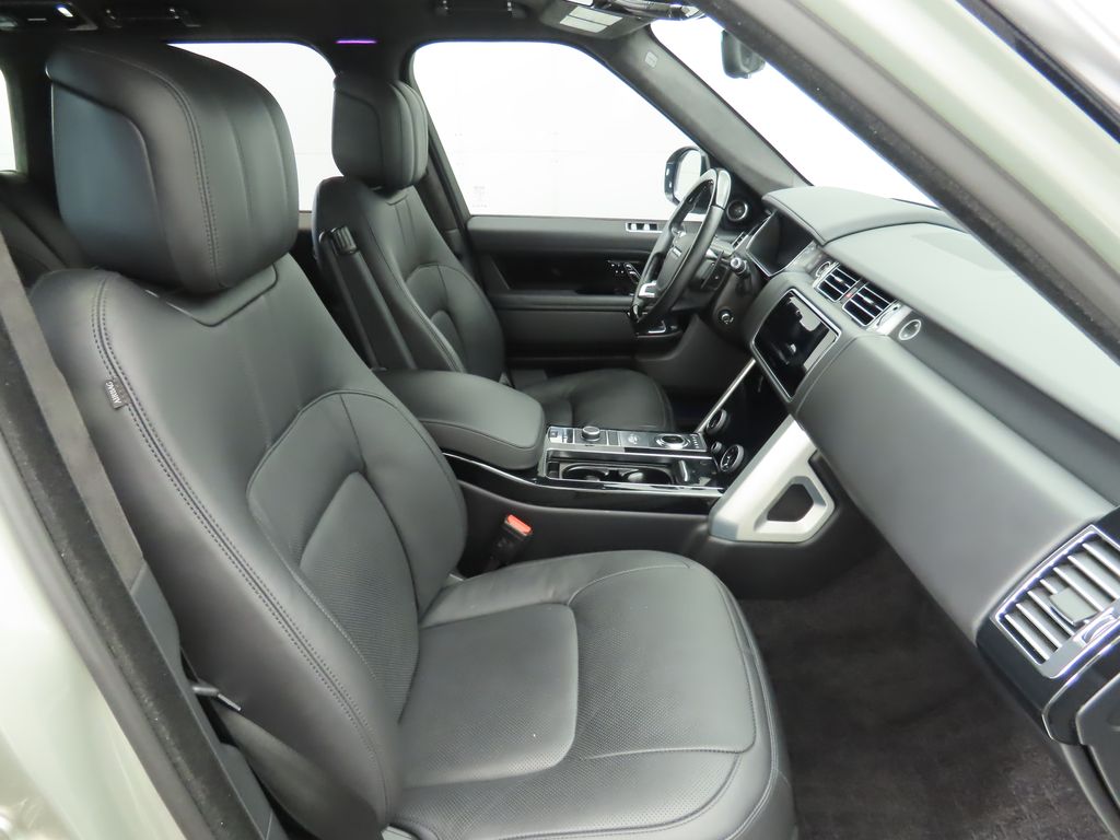 Thumbnail: 2021 Land Rover Range Rover - 21