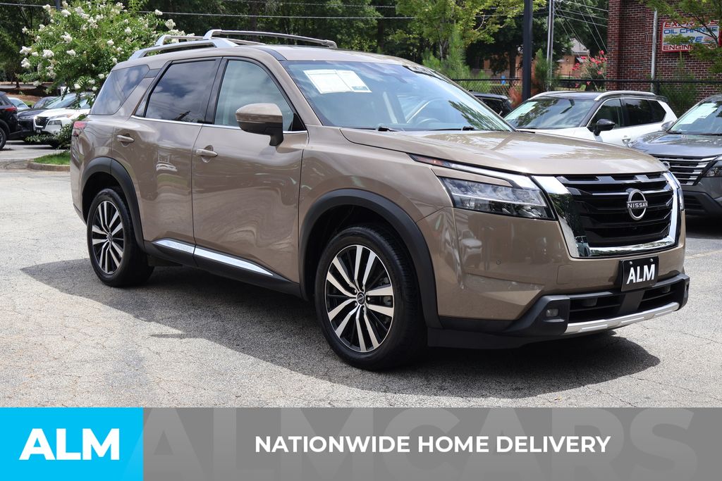 Used 2023 Beige Nissan Platinum image 4