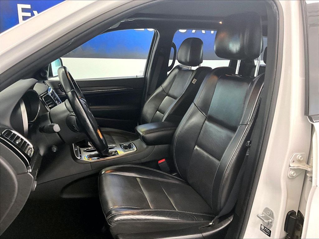 2021 Jeep Grand Cherokee — photo 10
