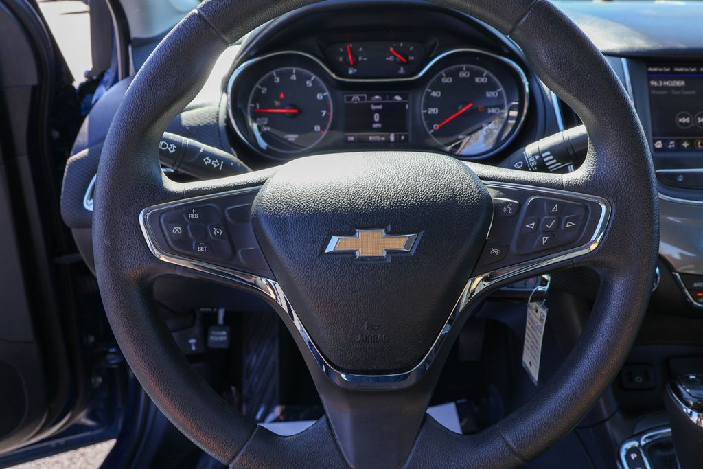 2019 Chevrolet Cruze LT 17