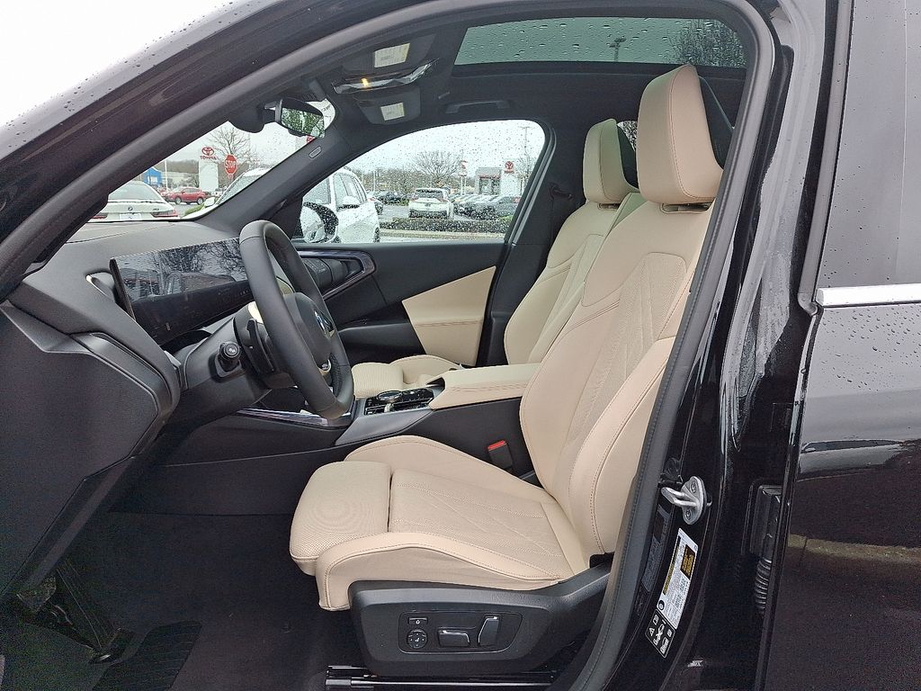 Thumbnail: 2025 BMW X3 - 14