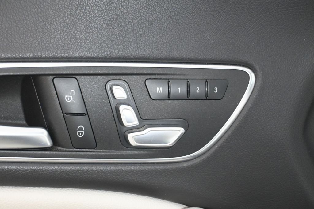 2018 Mercedes-Benz CLA 250 29