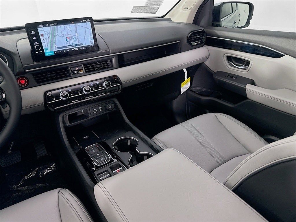 Used Car 2025 Honda Pilot  Touring For Sale Under $50,000 In Austin, Texas