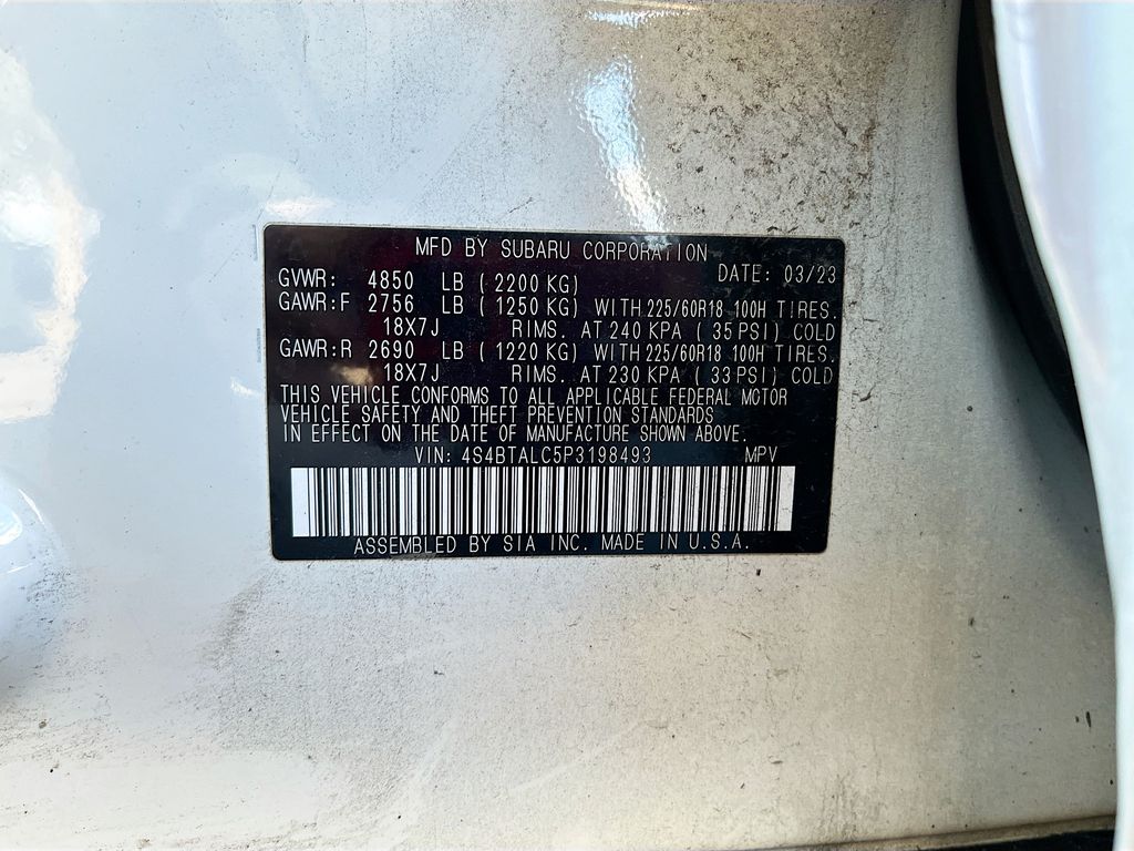 Used 2023 White Subaru Onyx Edition image 31