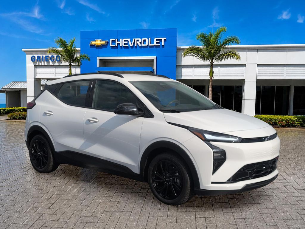 Summit White 2027 Chevrolet Bolt SUV / Crossover Front-Wheel Drive 1-Speed Automatic