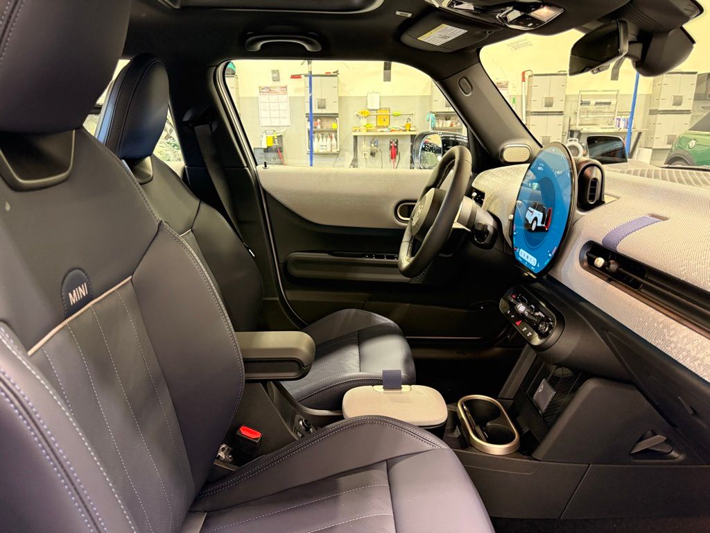 Thumbnail: 2026 MINI Cooper - 29