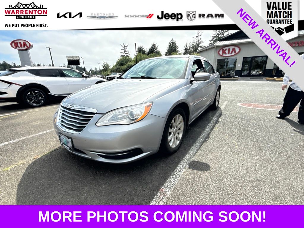 2014 Chrysler 200 Touring