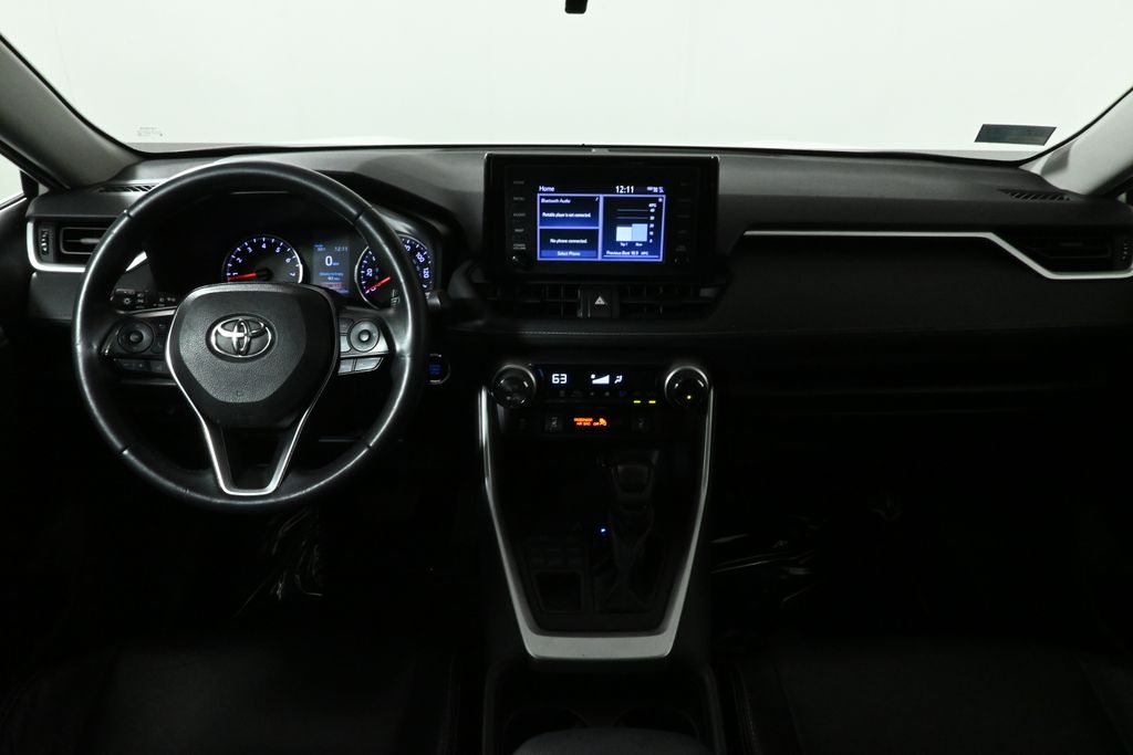 Thumbnail: 2019 Toyota RAV4 - 18