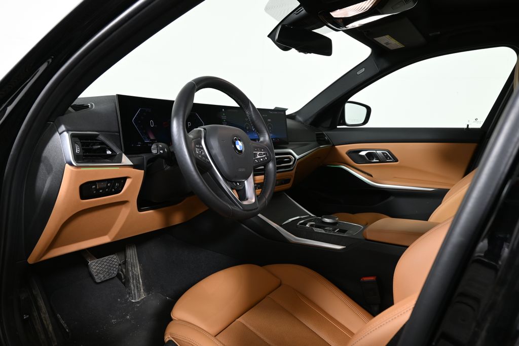 Thumbnail: 2023 BMW 3 Series - 4