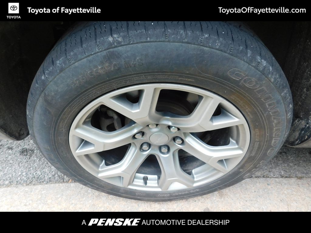 Thumbnail: 2022 Jeep Wagoneer - 7