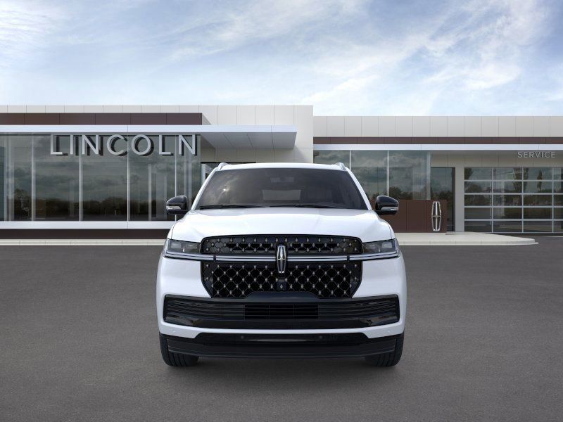 Thumbnail: 2025 Lincoln Navigator L - 6