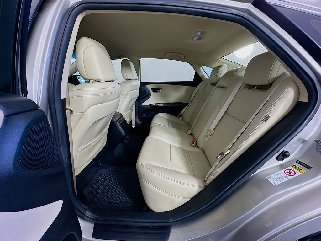 Thumbnail: 2015 Toyota Avalon - 24