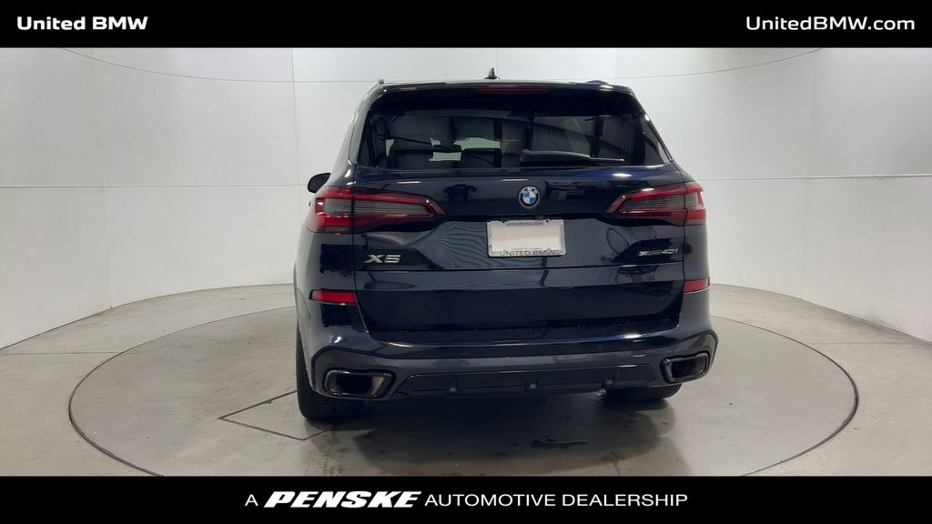 Thumbnail: 2023 BMW X5 - 7