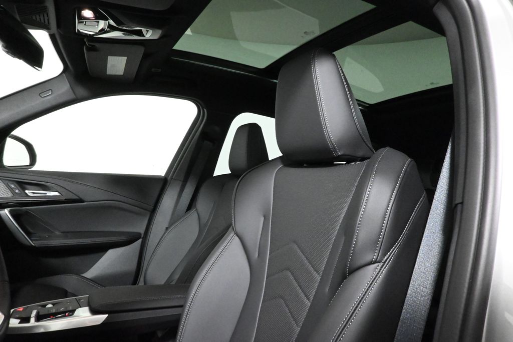 2025 BMW X1 xDrive28i 16