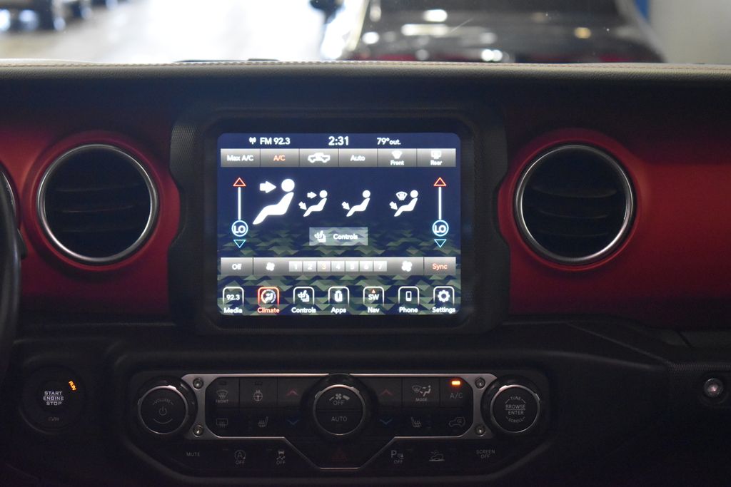 Thumbnail: 2020 Jeep Gladiator - 14