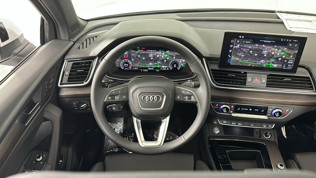 2025 Audi Q5  13