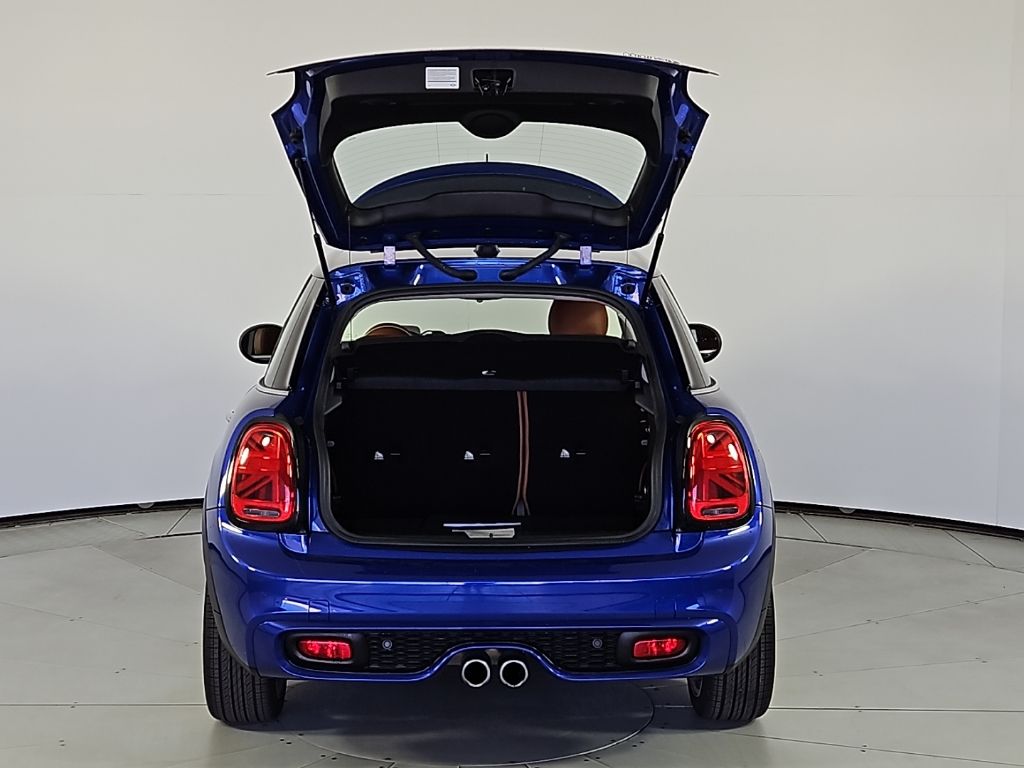 Thumbnail: 2021 MINI Cooper - 10