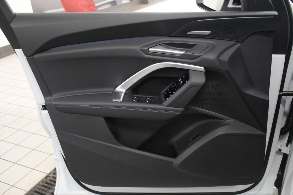 Thumbnail: 2026 Audi Q5 - 14