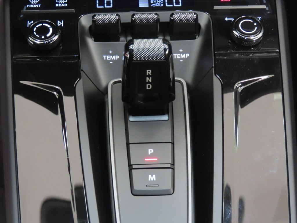 Thumbnail: 2026 Porsche 911 - 29