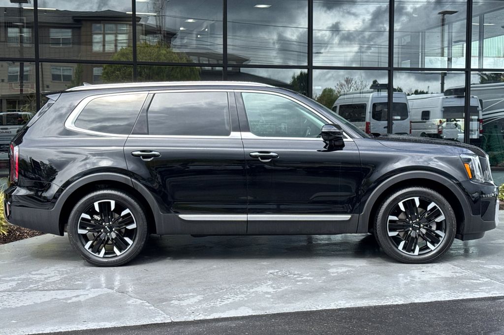 used 2024 Kia Telluride car, priced at $43,907
