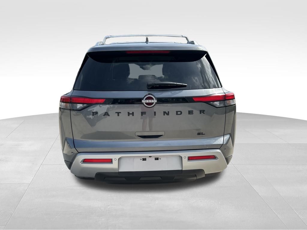 2023 Gun Metallic Nissan Pathfinder SL FWD SUV