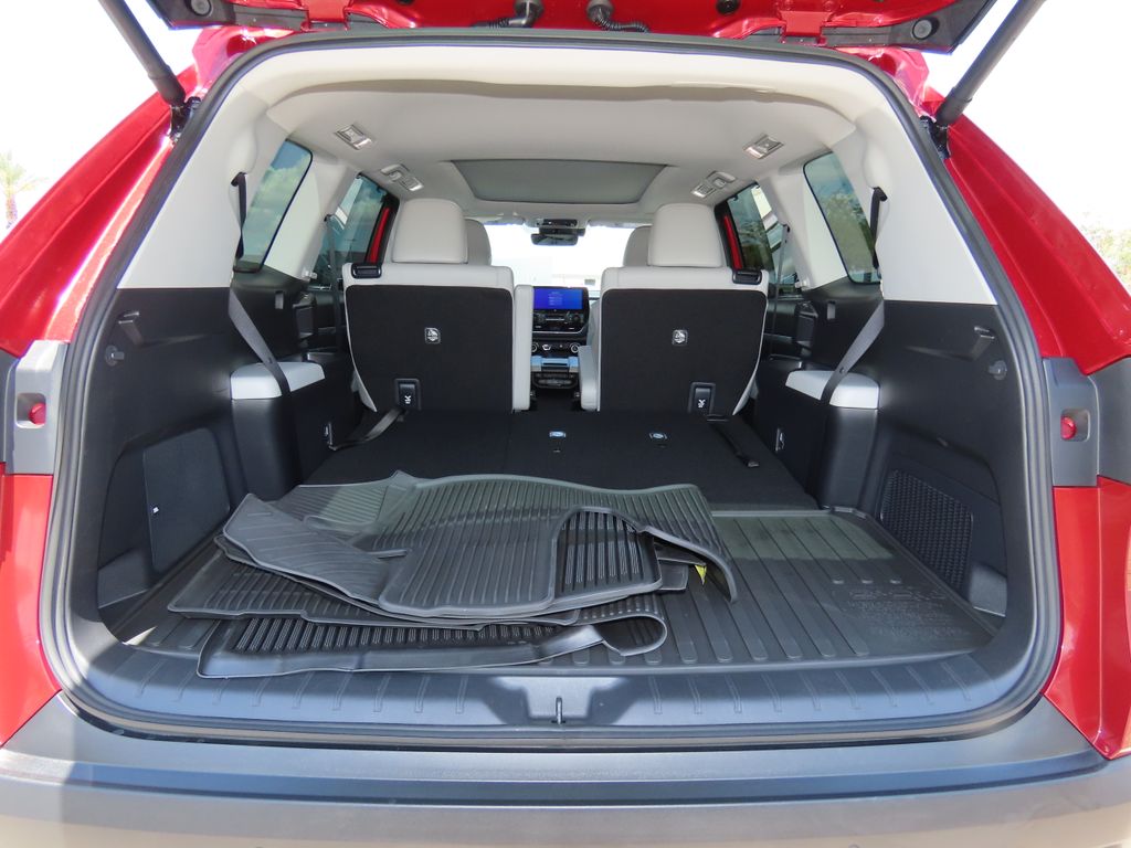 2025 Toyota Grand Highlander Limited 28