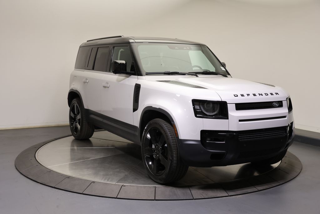 Thumbnail: 2026 Land Rover Defender - 7