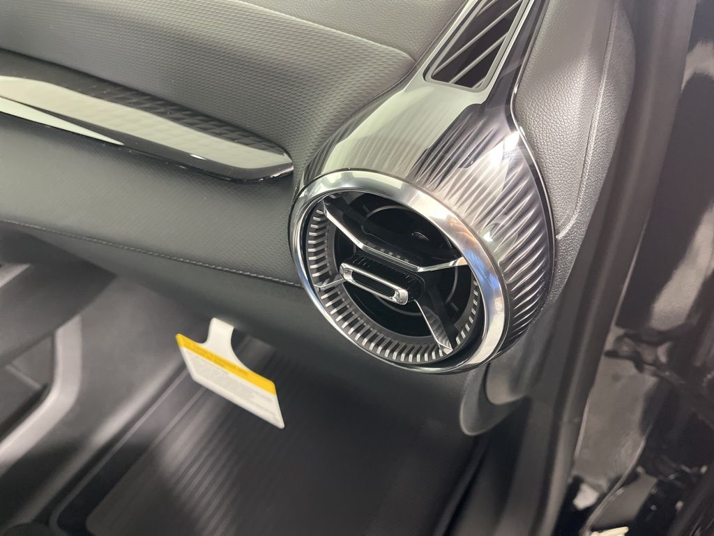 Thumbnail: 2026 Chevrolet Equinox - 9