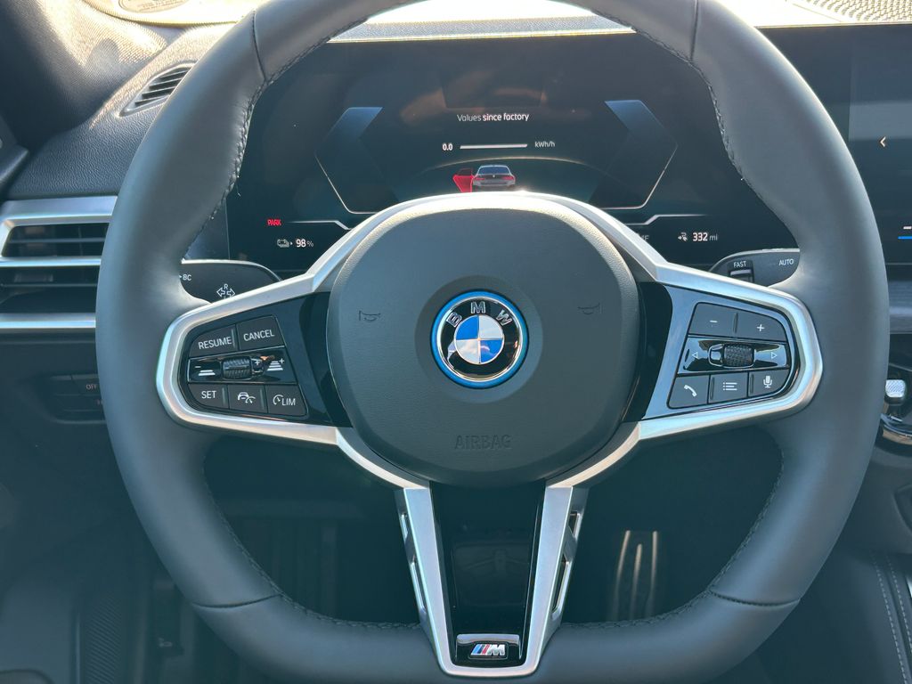 Thumbnail: 2025 BMW i4 - 18