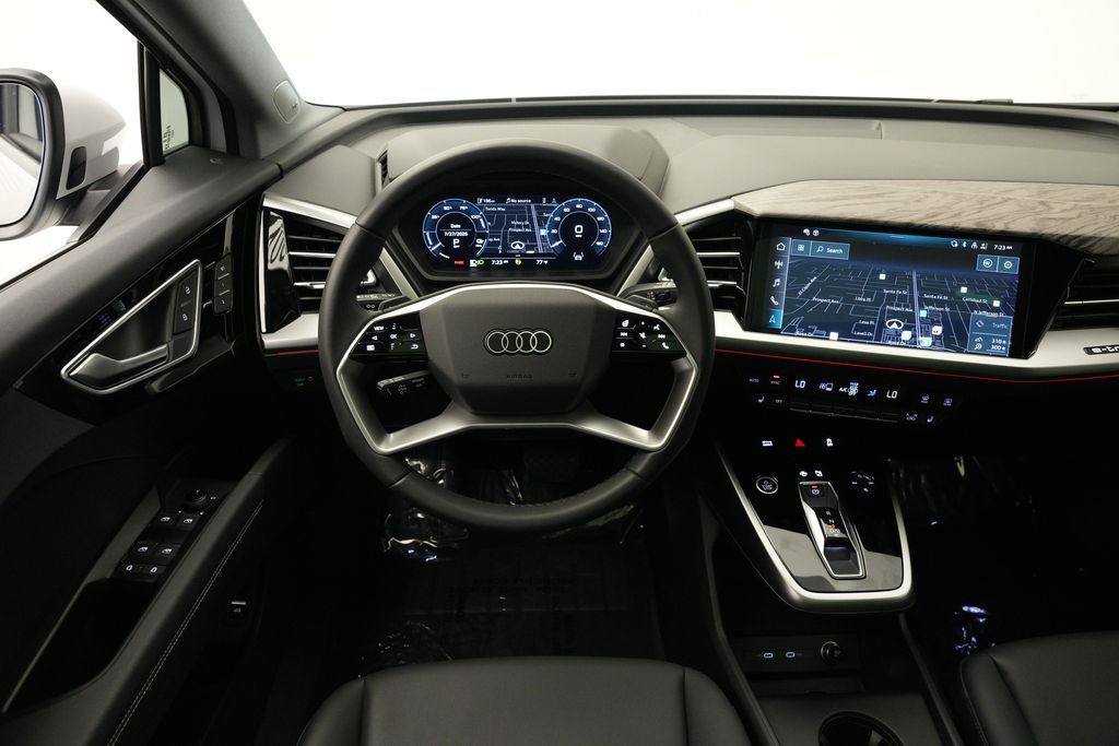 Thumbnail: 2023 Audi Q4 e-tron - 9