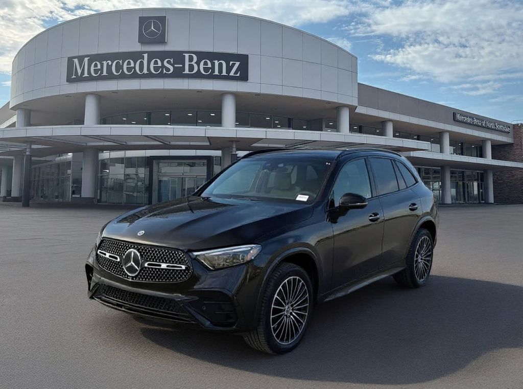 Thumbnail: 2026 Mercedes-Benz GLC - 1