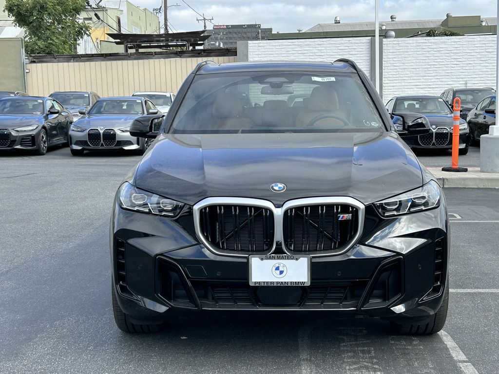 2025 BMW X5 M60i 8