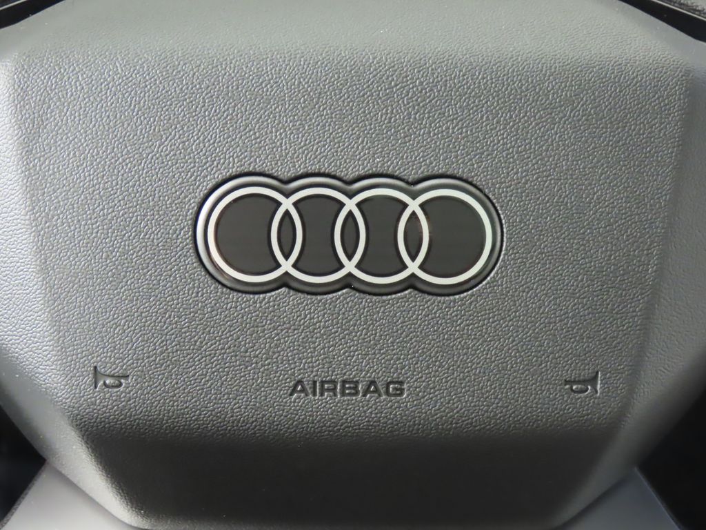 Thumbnail: 2025 Audi Q5 - 17