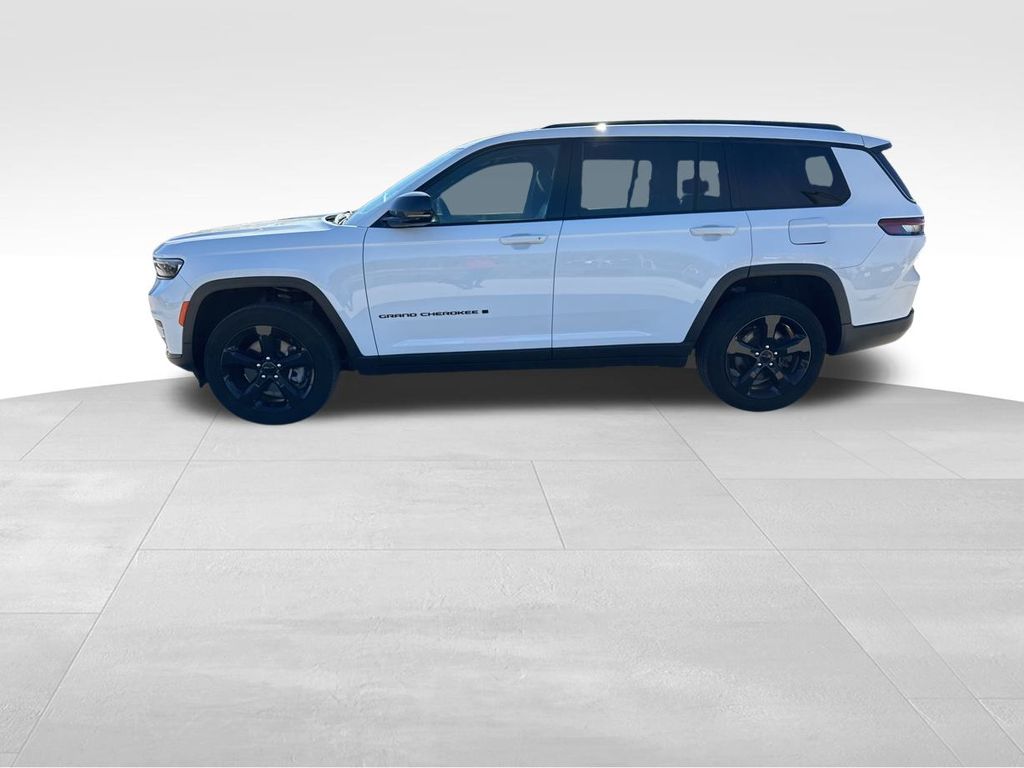 2023 Jeep Grand Cherokee L Altitude 5