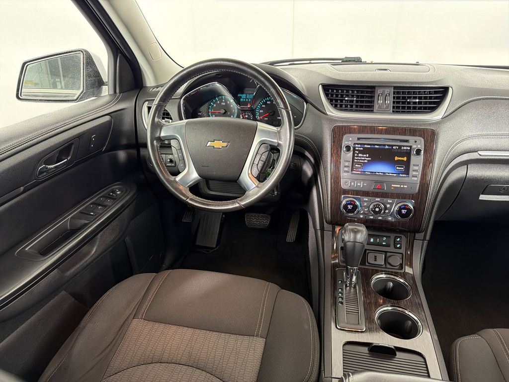 used 2015 Chevrolet Traverse car, priced at $9,995
