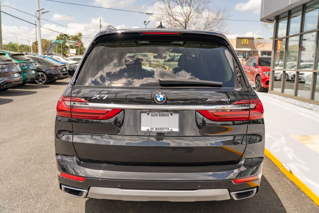 2022 BMW X7 xDrive40i photo