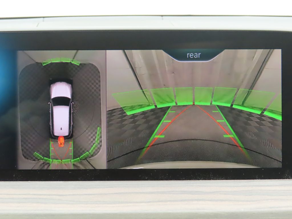 Thumbnail: 2021 BMW X3 - 15