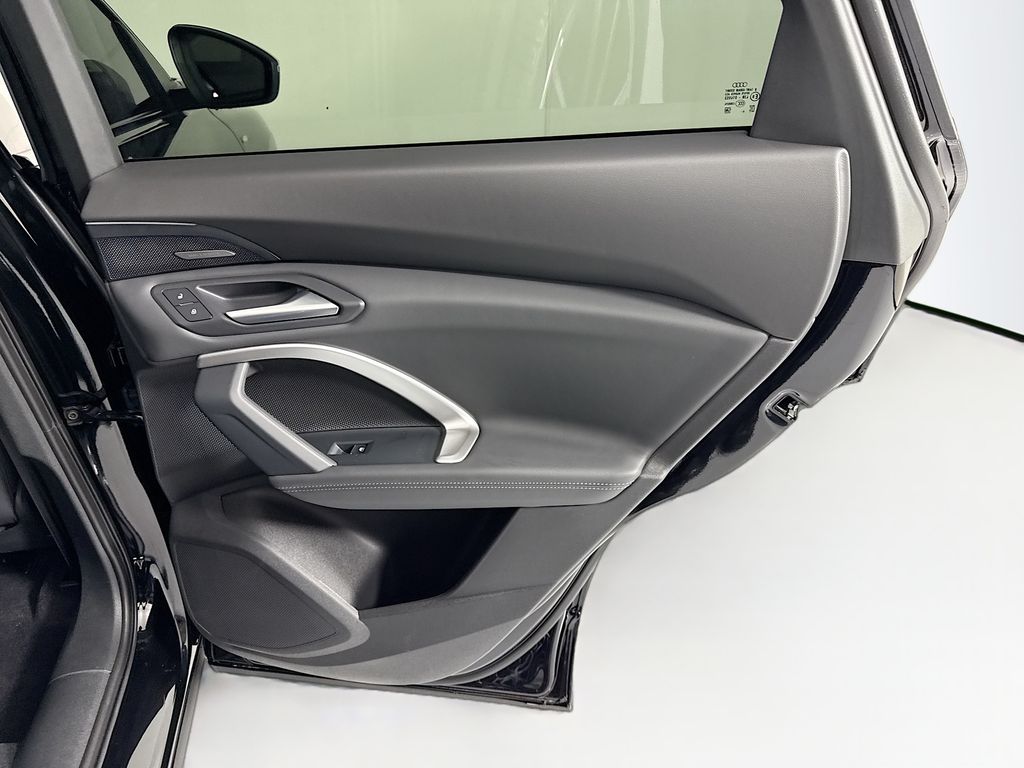 Thumbnail: 2026 Audi Q5 - 29