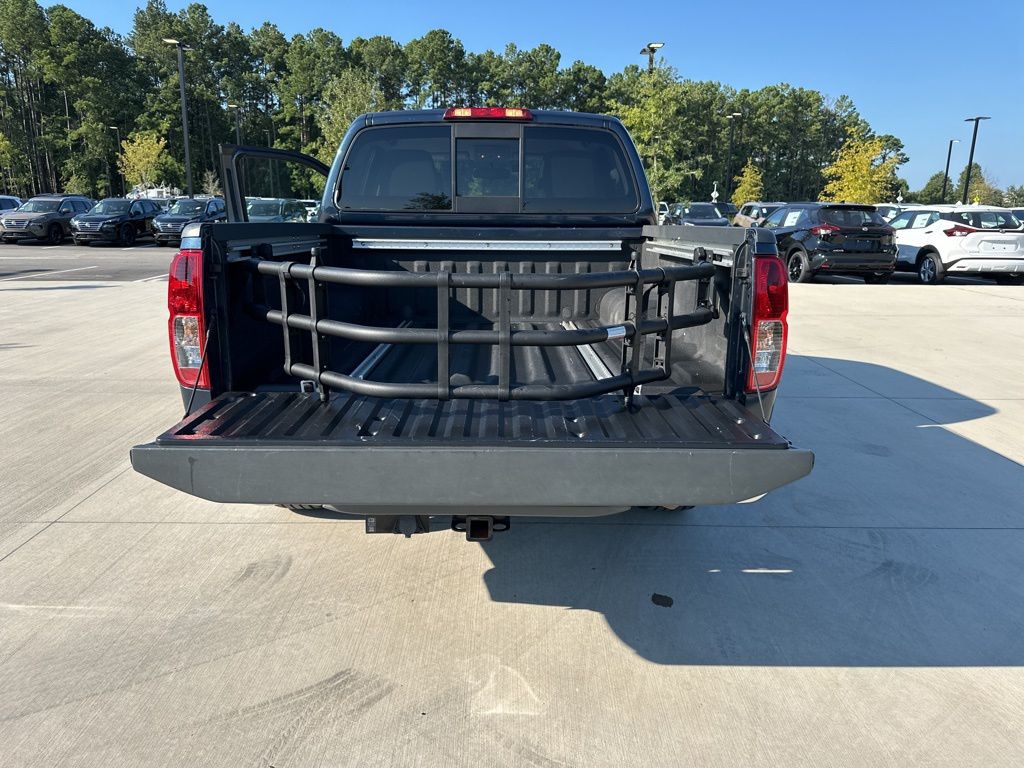 2021 Nissan Frontier SV 23