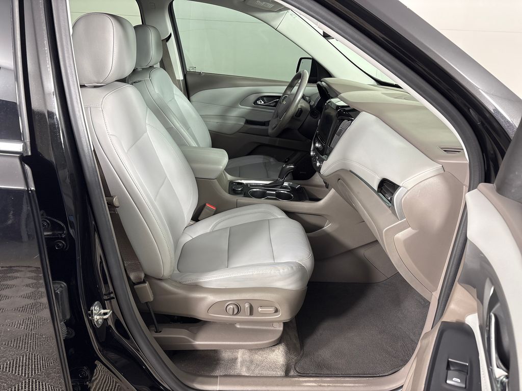 Certified Used 2020 Black Chevrolet 3LT image 6