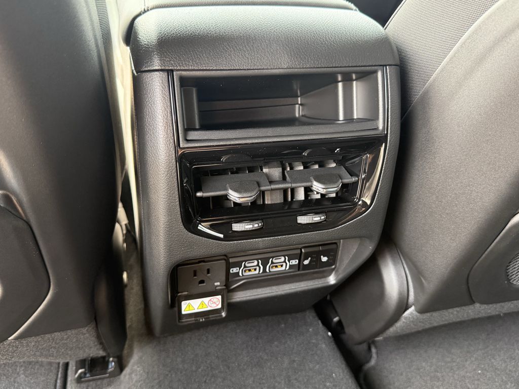 2025 Jeep Grand Cherokee Limited Black at River Oaks CDJR