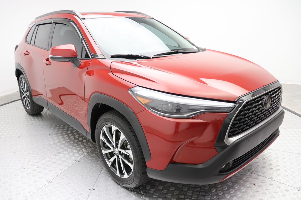 2022 Toyota Corolla Cross XLE 6