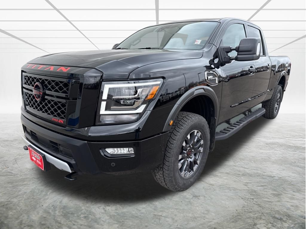 2023 Nissan Titan XD PRO-4X Crew Cab 4WD