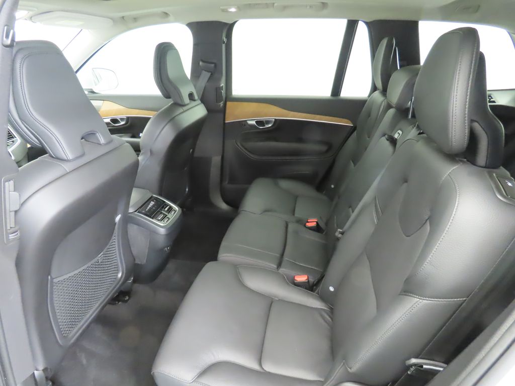 Thumbnail: 2024 Volvo XC90 - 21