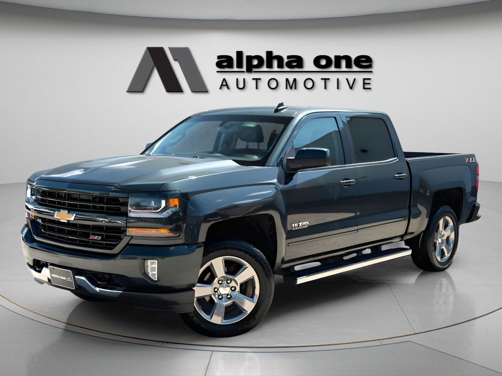 Gray (Graphite Metallic) 2018 Chevrolet Silverado 1500 Pickup Truck Four-Wheel Drive 6-Speed Automatic Overdrive