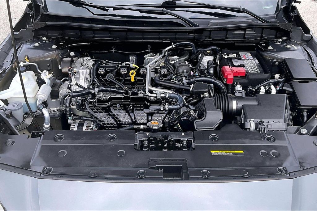 Used 2024 Nissan Altima Sedan