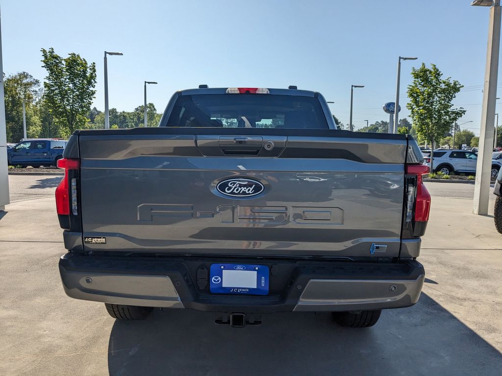 2025 Ford F-150 Lightning Flash