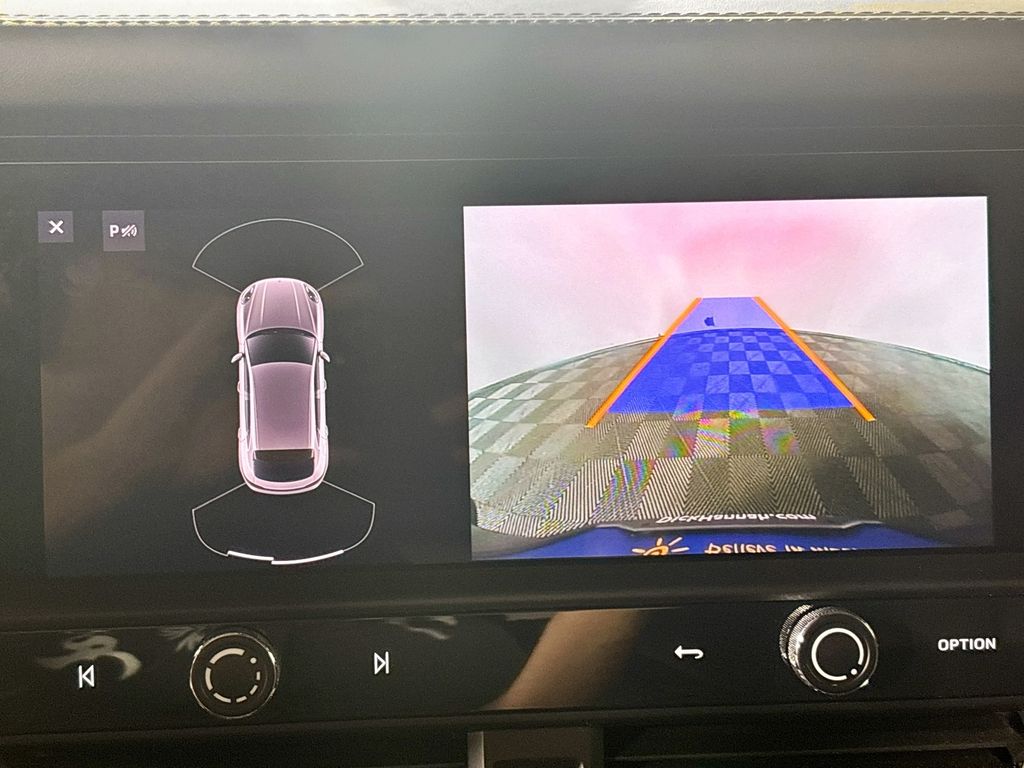 2024 Porsche Macan T