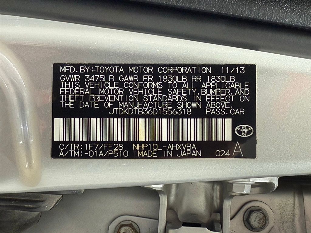 Thumbnail: 2013 Toyota Prius c - 27