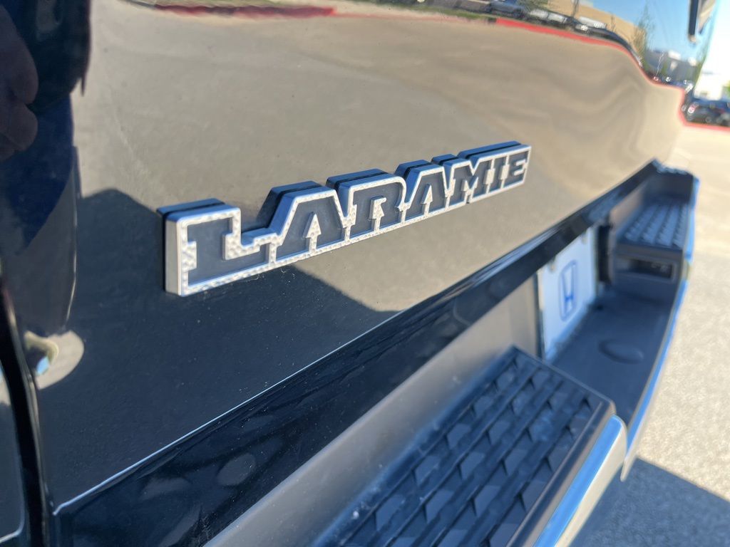 2024 RAM 1500 Laramie 8